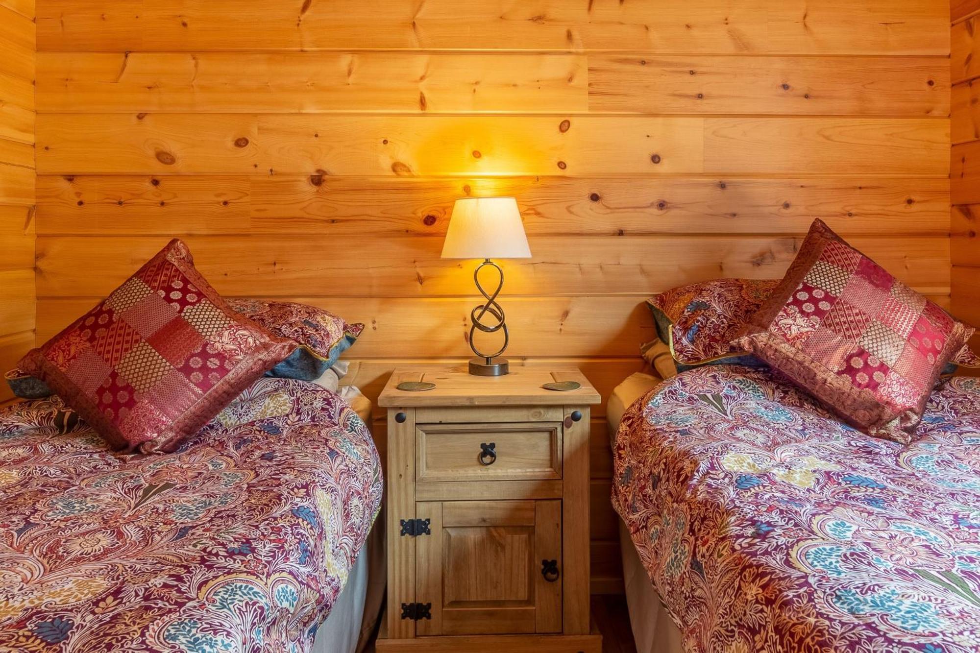 The Lodge Stowmarket Eksteriør bilde